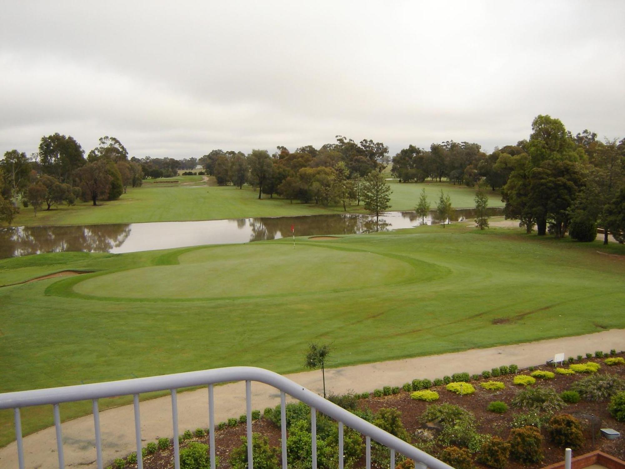 מואמה Rich River Golf Club מראה חיצוני תמונה